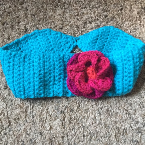 Handmade Crochet Headbands with Wagon Wheel Flower - Picture 3 of 5